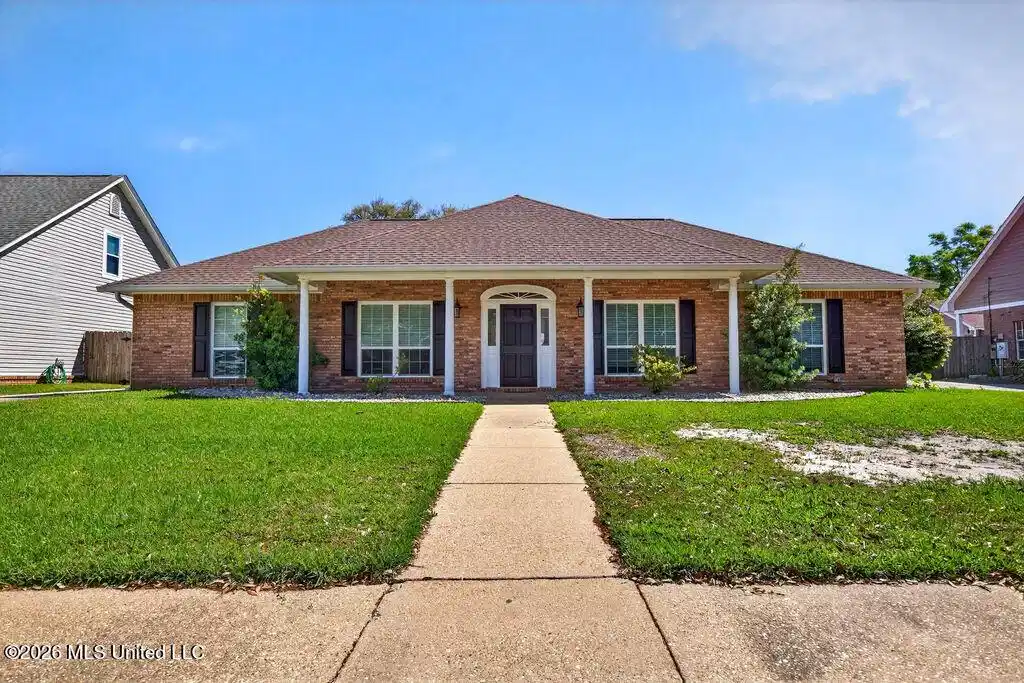 Image 1: 2365ParkPlace-2