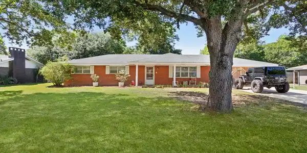 2208 Popp'S Ferry Road