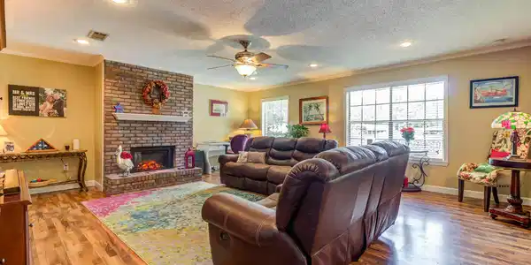 Image 3: Great Room/ Family Room