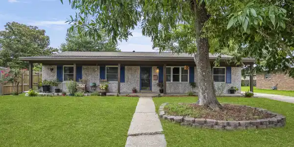 1002 Wilson Drive