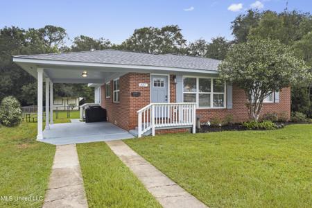 331 Saint Mary Boulevard