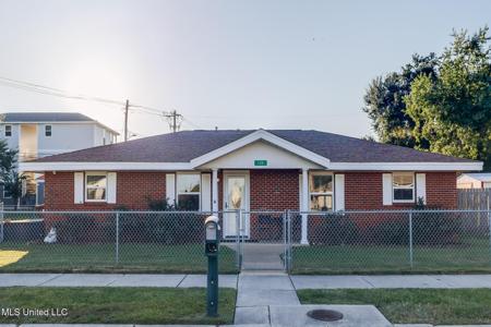 135 Pine Grove Avenue