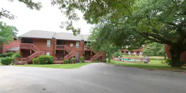 134 Lakeside Villa