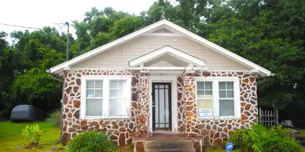 280 Porter Avenue