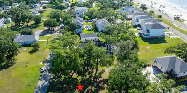 500 Rich Avenue