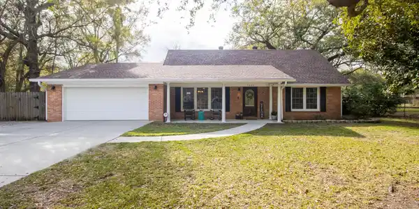 1417 Oldfield Drive