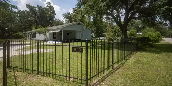 618 6th Street