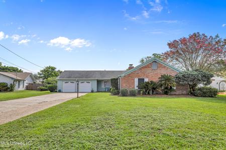 326 Eastview Drive