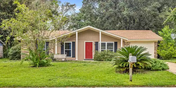 1801 Sandpiper Avenue