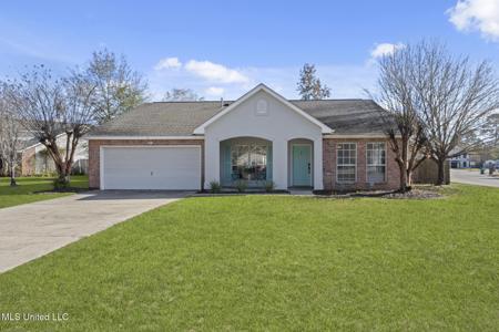 6 Lakeview Drive