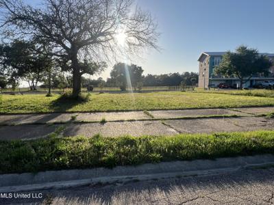 2006 W Beach Boulevard