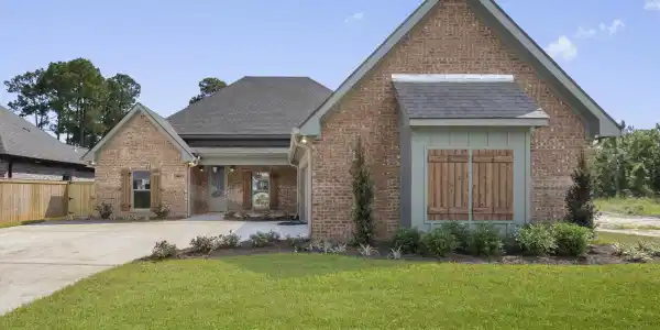 10893 Lily Lane