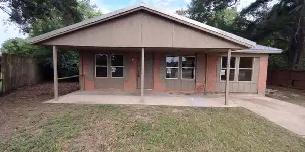 4807 King James Drive