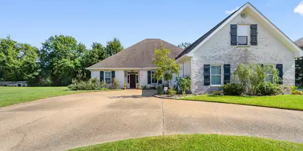 208 Old Bay Lane