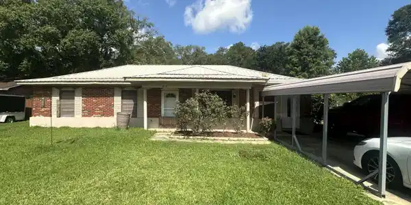 4819 King James Drive