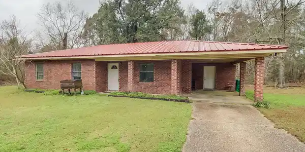 403 Combel Street