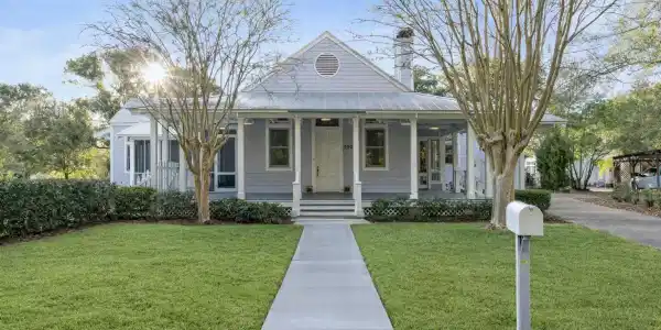 103 Hackett Lane