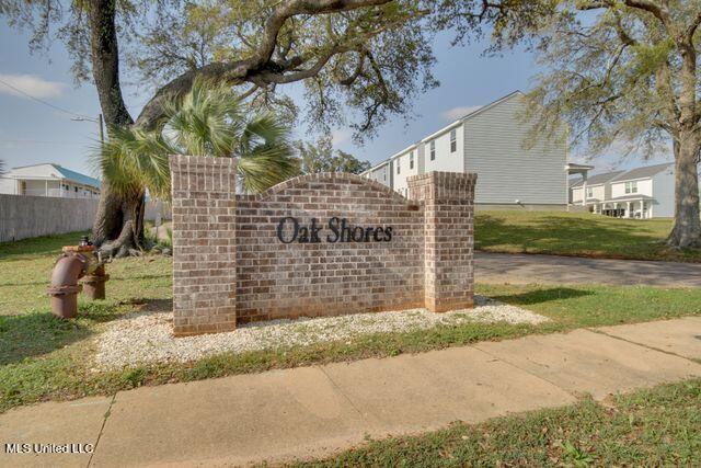 Image 3: oak shores sign