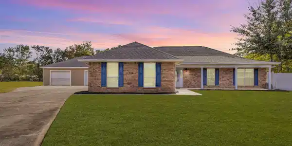 1600 Heather Court
