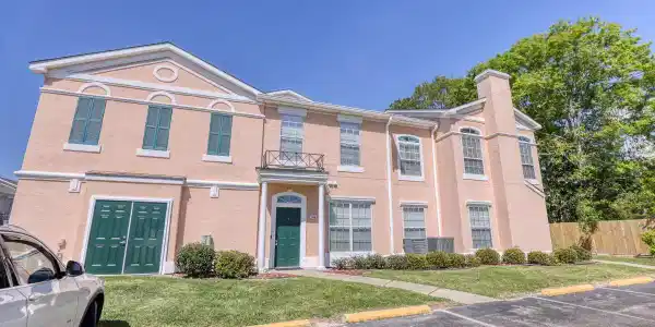 2252 Beach Drive