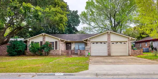 1721 James Madison Drive