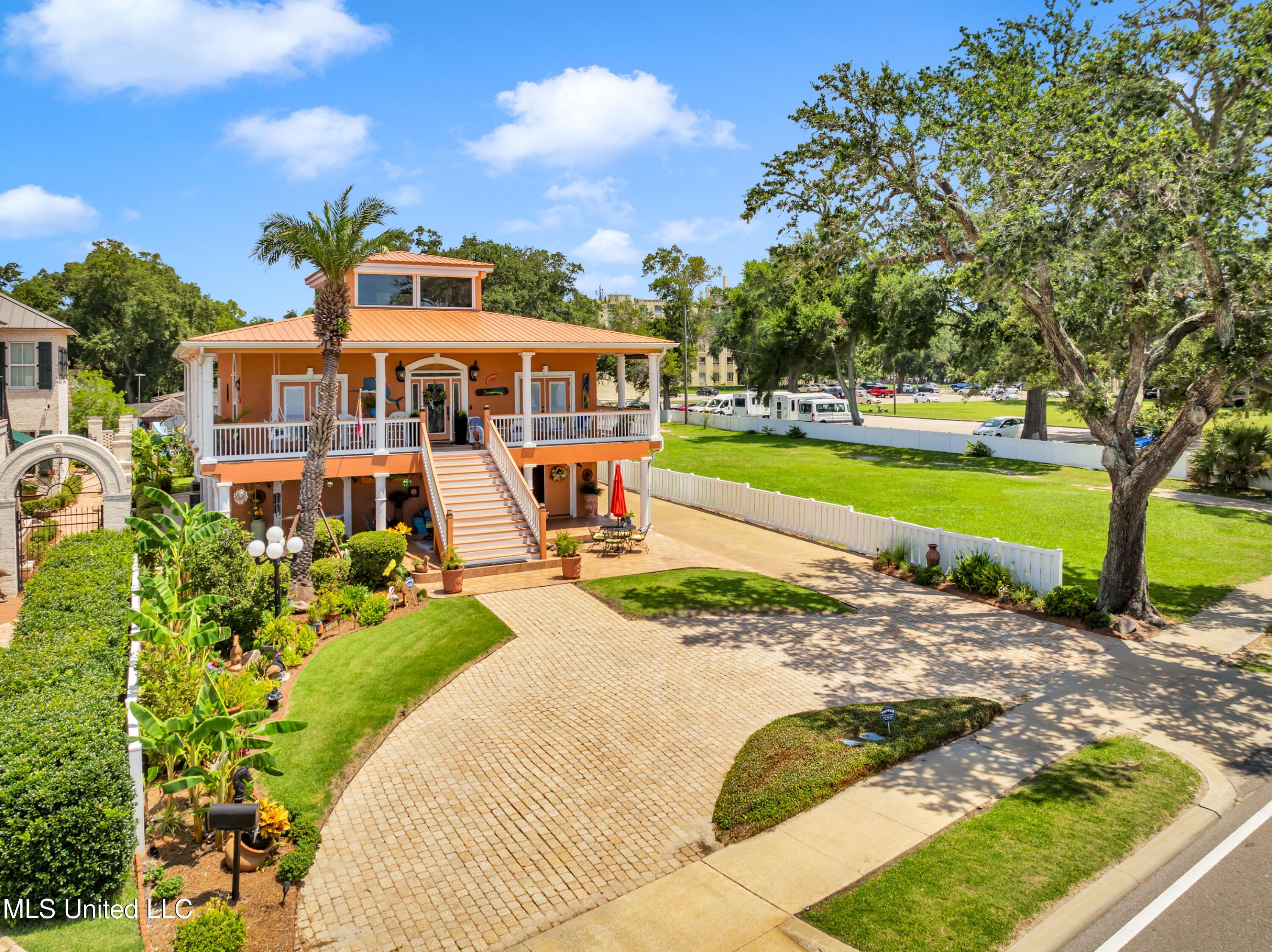 Image 4: 1456BeachBlvd-3