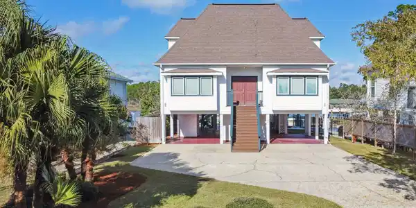 104 Poplar Point