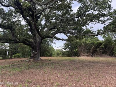 Hillcrest Lots 4+5