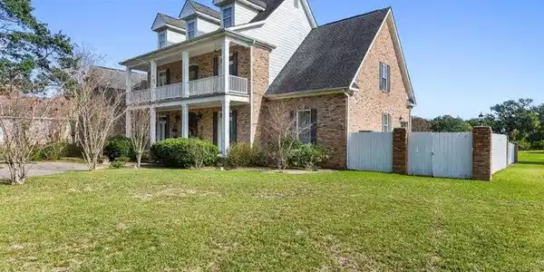 614 Grand Oaks Drive