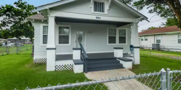 364 Reynoir Street