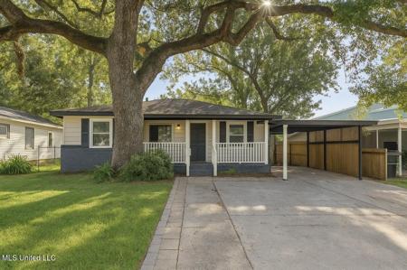 222 Benachi Avenue
