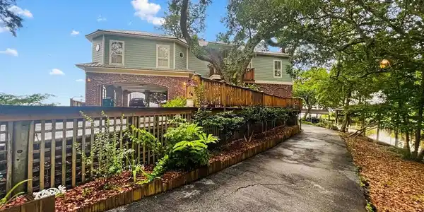 2003 Temple Road