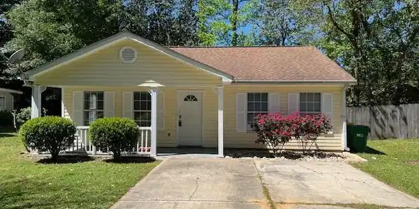 5929 Cedar Lane