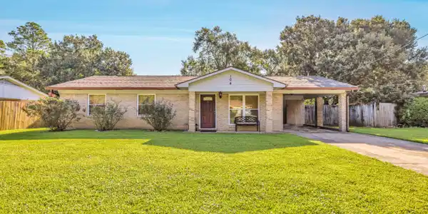 104 Forest Drive