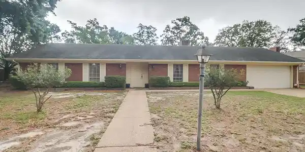 2195 George Walton Drive