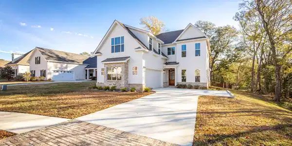 208 Bluff Cove