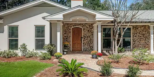 2604 Evergreen Lane