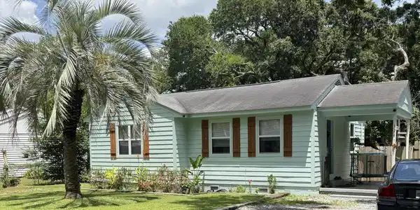 324 West Drive