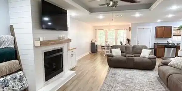 Image 3: 03-Living Room