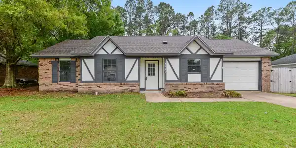 4110 Groveland Road