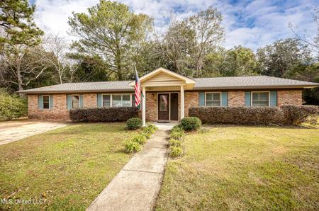 1107 Le Badine Court