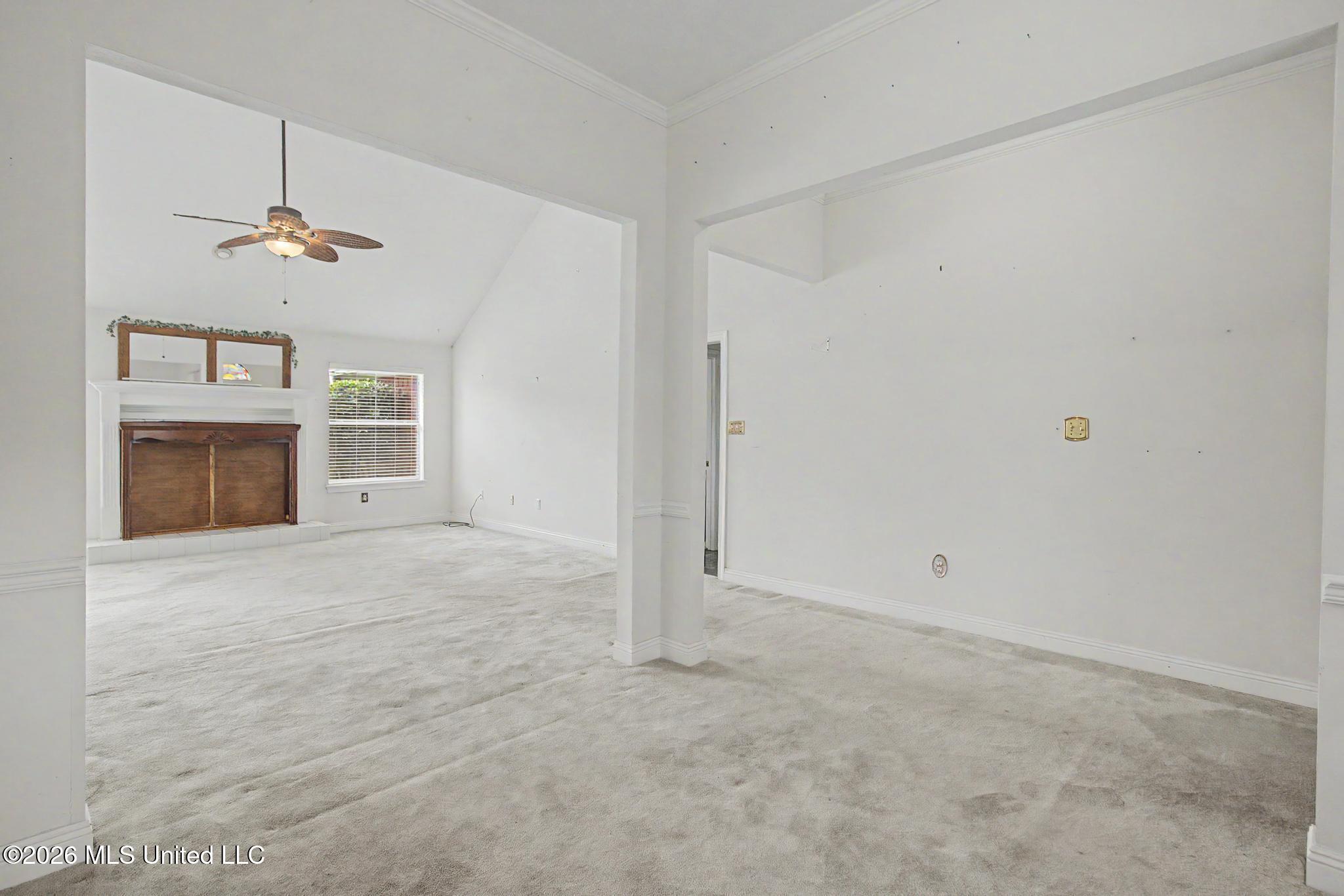 Image 4: Formal Dining