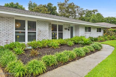 123 Pirate Avenue