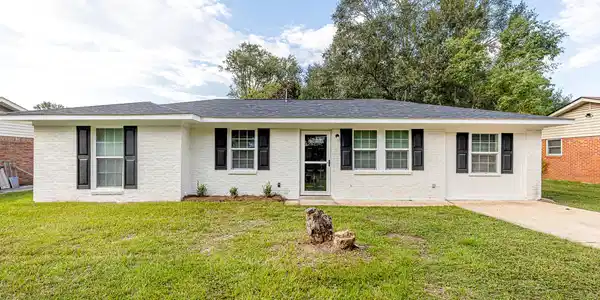 16064 Brooklyn Drive