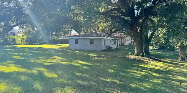 542 Demontluzin Avenue
