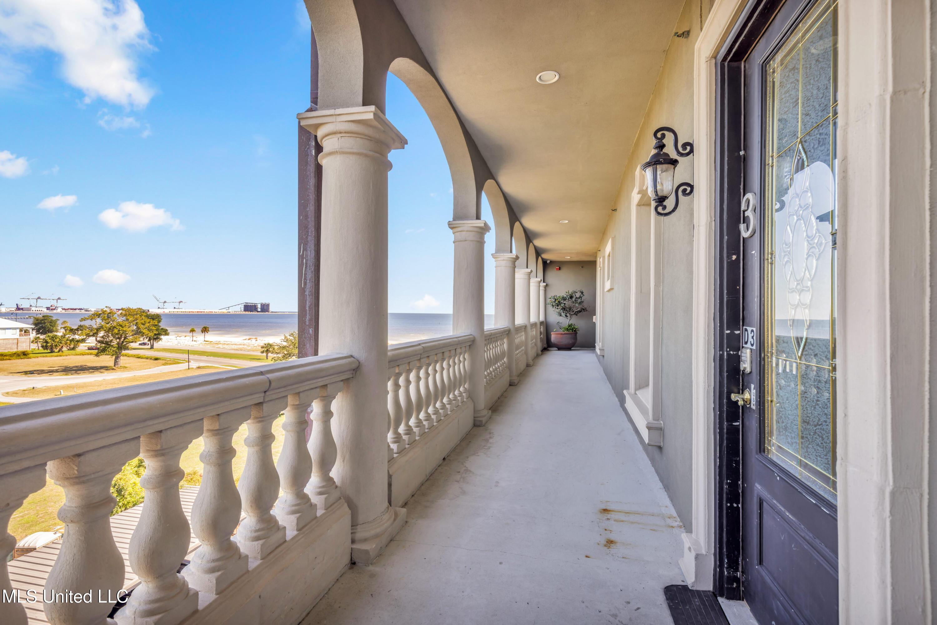 Image 2: TuscanVillasD3-2