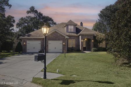 7343 N Aberdeen Drive