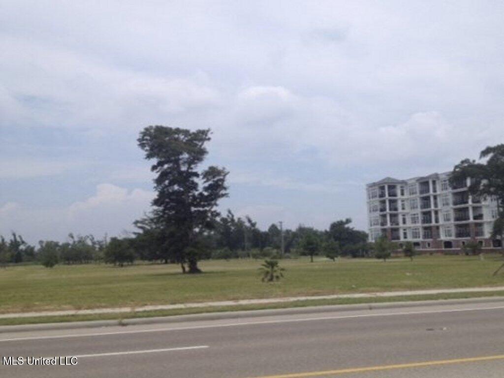 Image 4: 04-Photo 4