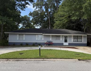 121 Linda Circle