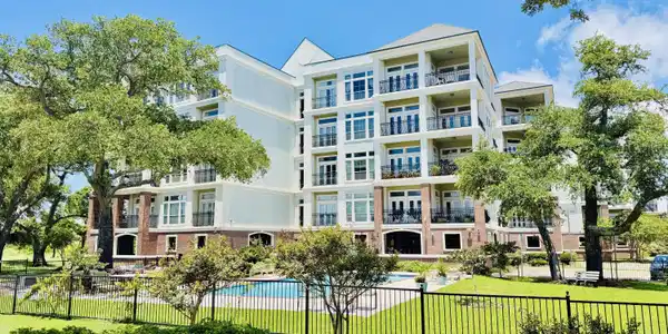 1100 W Beach Boulevard